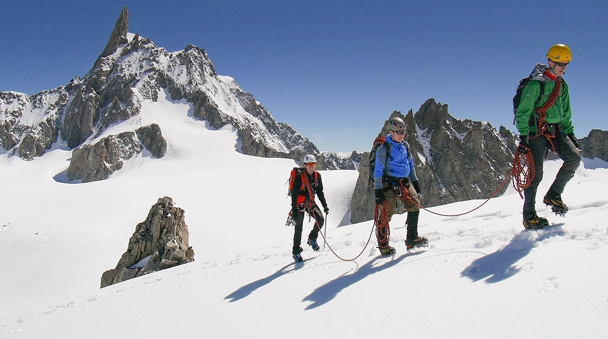 عوارض کوهنوردی برای زانو