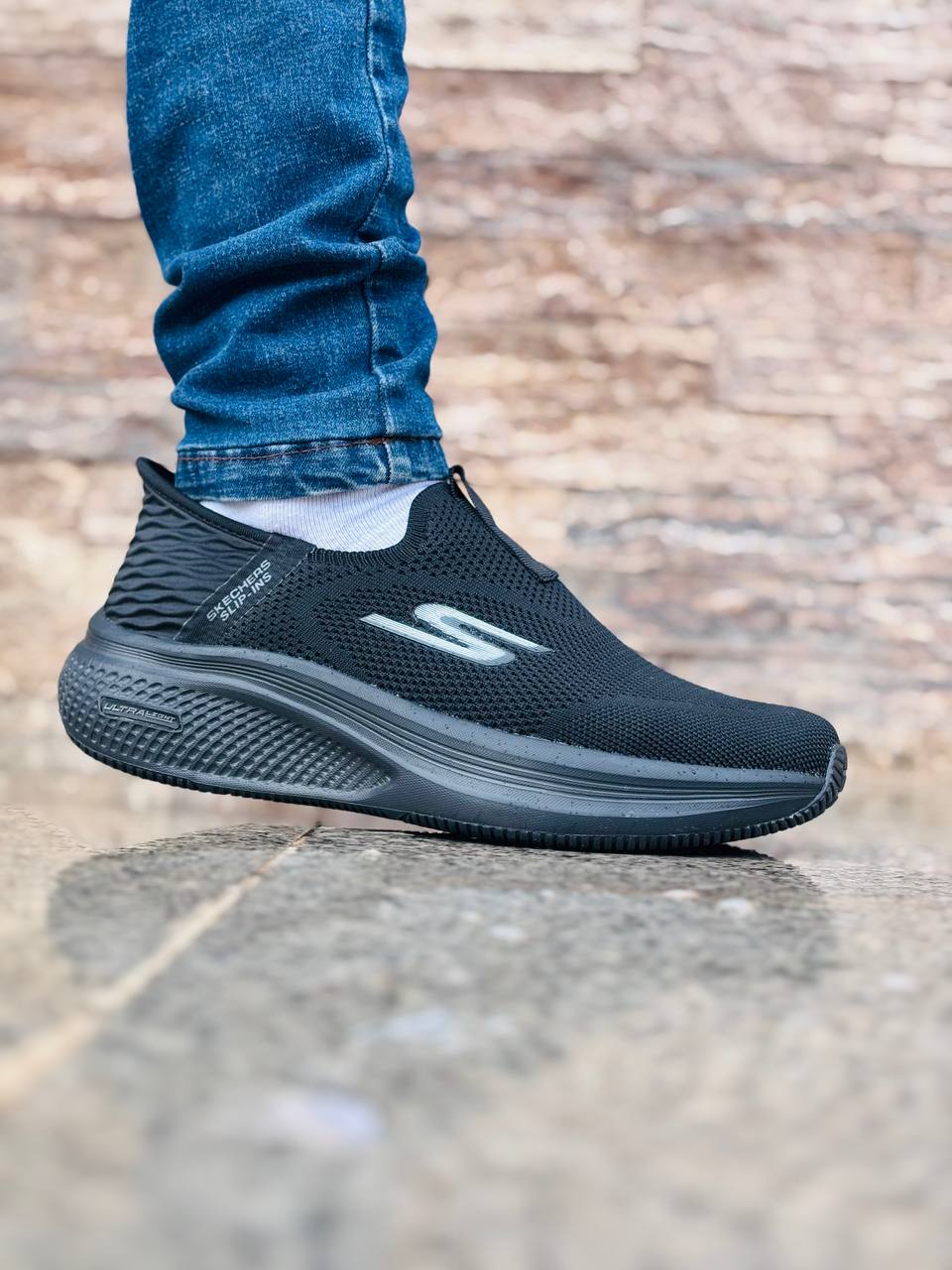 کتونی جورابی بدون بند اسکیچرز مدل slip-ins کتونی جورابی بدون بند اسکیچرز مدل slip-ins