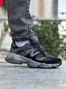 فرق کفش کتونی با اسپرت چیست؟