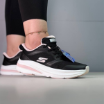 کتونی رانینگ اسکیچرز زنانه مدل SKX - تصویر 2